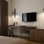 Snog & Hotel