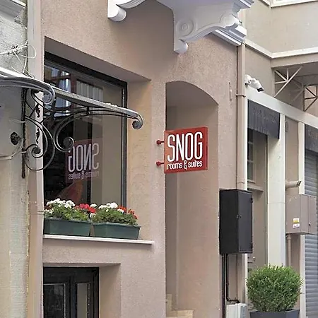 Snog & 5*